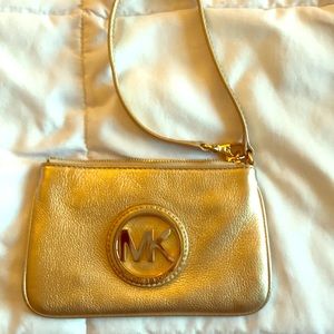 EUC!! Michael Kors Wristlet Clutch *NWOT*